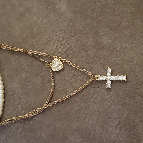 3/$30 Y2k Glass Pearl Layered Chain Cross Heart Pendant Flapper Necklace - Picture 4 of 8
